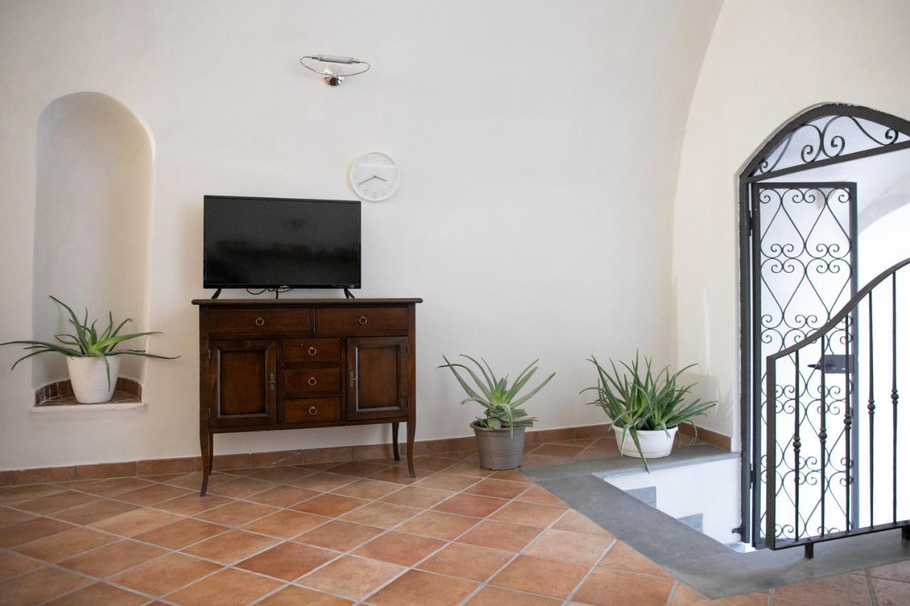 Apartament La Chicca Di Paola Lovere Zewnętrze zdjęcie